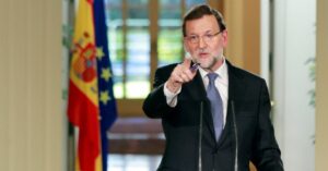 L'expresident del Govern d'Espanya, Mariano Rajoy, en la roda de premsa posterior al consell de ministres en què va fer balanç del 2014 (ACN)