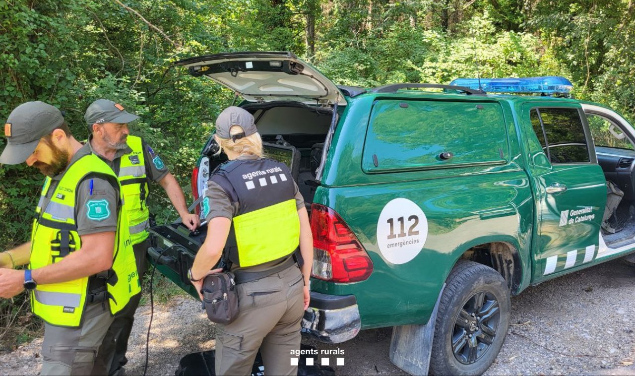 Agents Rurals treballant en una zona natural protegida