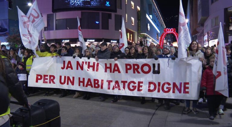 La Coordinadora per un Habitatge Digne anuncia noves mobilitzacions.