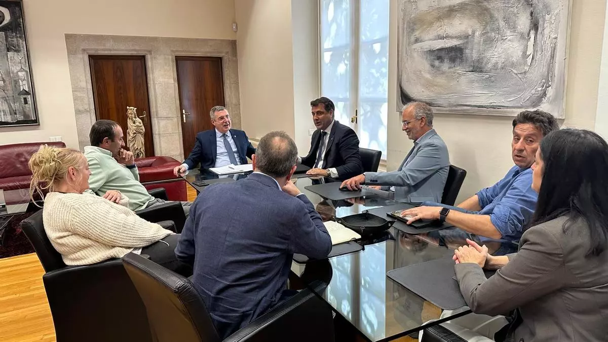 Reunió dels representants cerdans amb el president de la Diputació de Girona