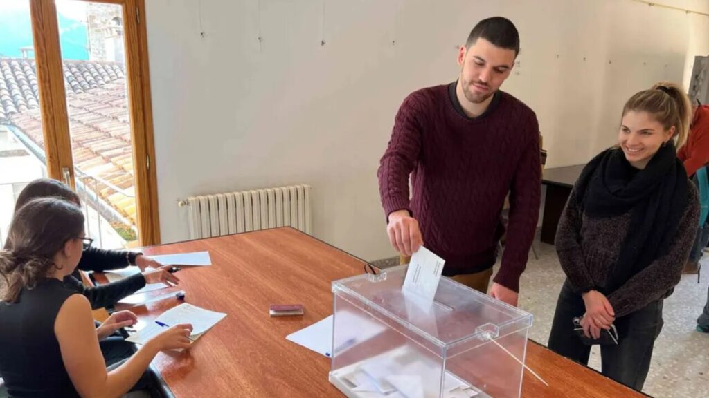 La consulta de Gósol ha atret a poc més de la meitat del cens