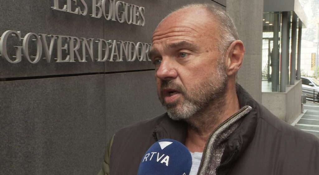 El sindicat que lidera Gabriel Ubach mostra el seu desacord “absolut i frontal” amb la política d’habitatge de DA.