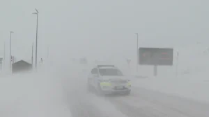 La neu provoca greus dificultats per la circulació a Andorra.