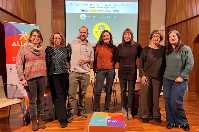 Professionals que han dut a terme l'acompanyament a persones en situació de vulnerabilitat (Albert L. Cobo)