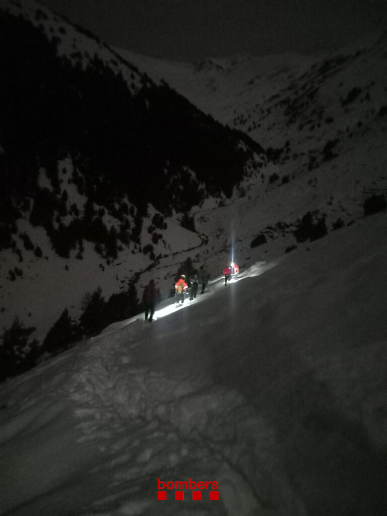 El GRAE i els Bombers han rescatat dos excursionistes a Queralbs