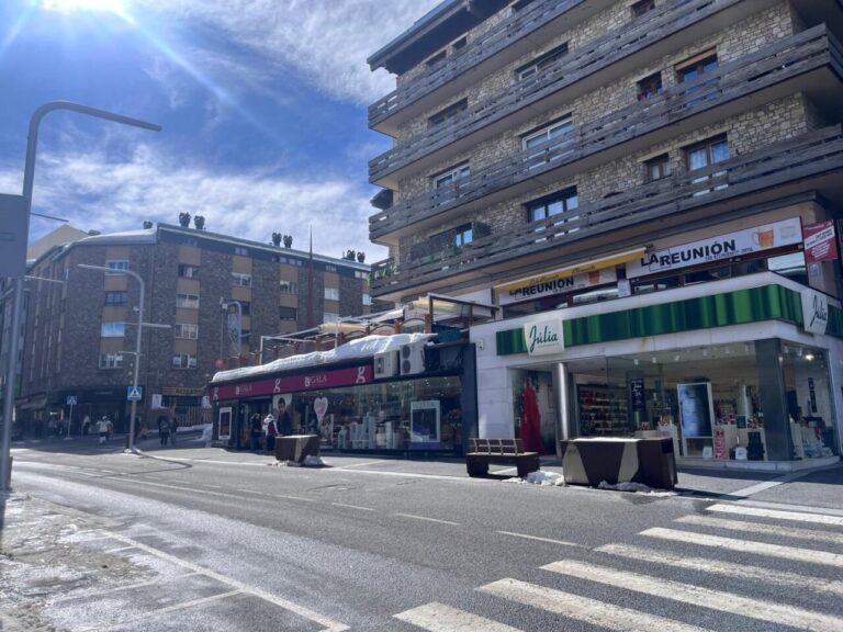 El Pas de la Casa s’ha quedat sense turistes francesos.