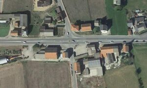 La cruïlla ha esdevingut molt perillosa i la rotonda és la solució