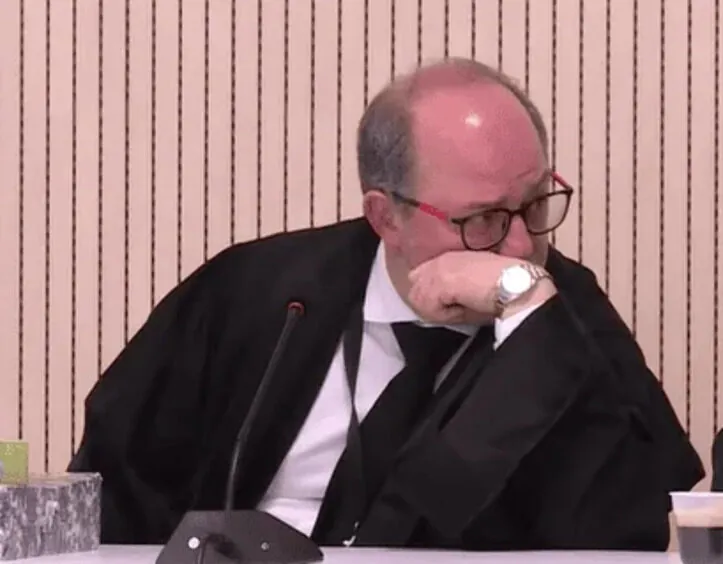 El magistrat Alfons Alberca es queda en “atur tècnic”.