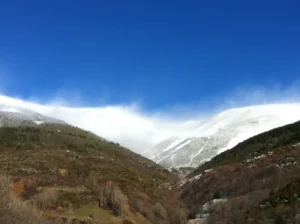 La combinació de fort vent i neu és molt perillosa