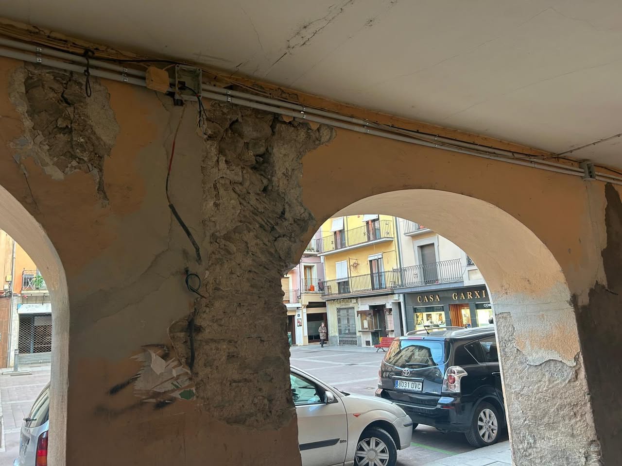 Els porxos s’han anat deteriorant amb el pas del temps.