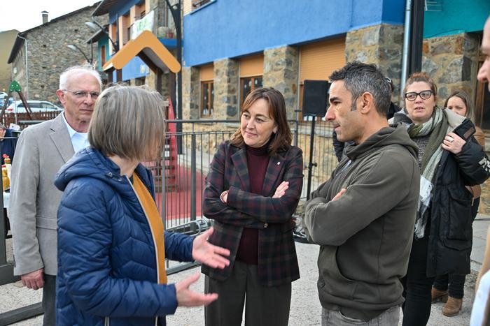 La consellera Sílvia Paneque durant la seva visita a Planoles