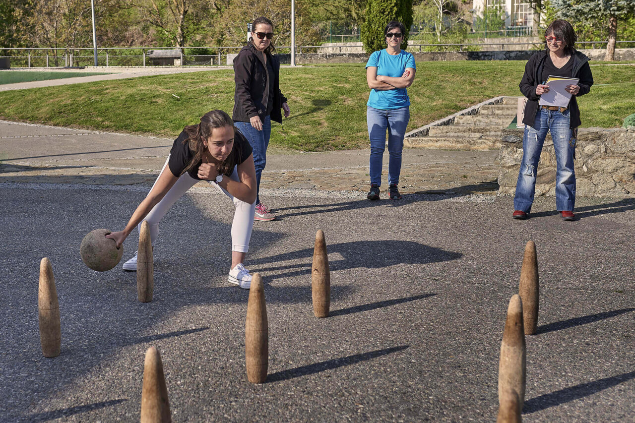 Les bitlles pallareses tornen al carrer.