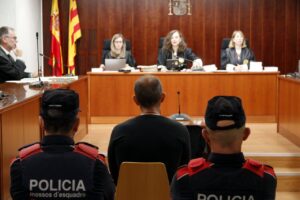 L’acusat d’intent d’homicidi ha pactat amb la Fiscalia.