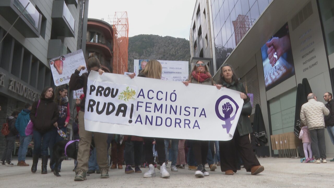 Acció Feminista demana a Macron que les dones del Principat puguin gaudir “del mateix que tenen les dones a França” (RTVA)