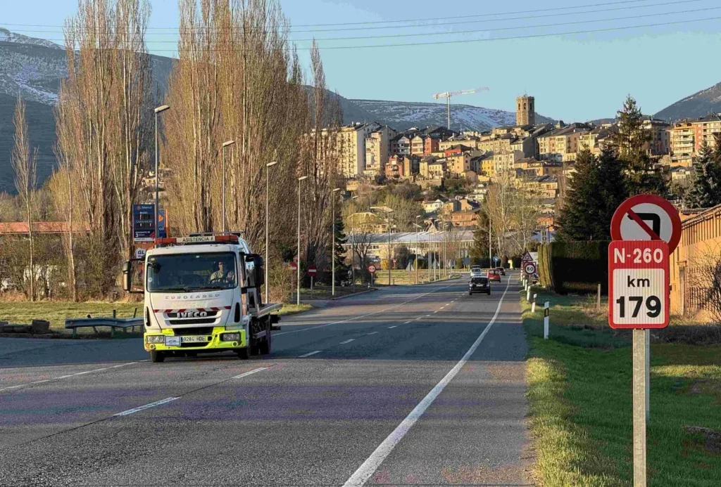 La N-260 a l'entrada a Puigcerdà serà pavimentada de nou.