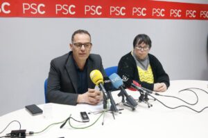 Enric Pérez i Ana Avilés van dimitir de regidors del PSC a Ripoll.