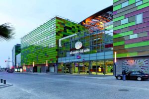 L'Euroregió té la seva seu a l'edifici El centre del món, a Perpinyà.