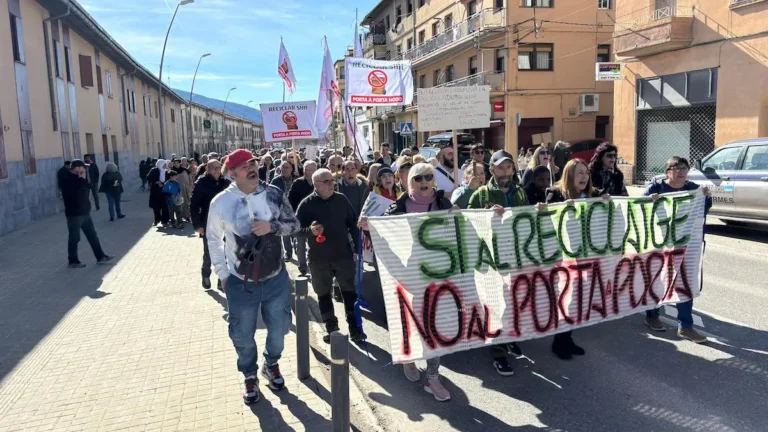 Els veïns de la Pobla de Segur es van manifestar el passat mes de febrer contra el nou sistema porta a porta
