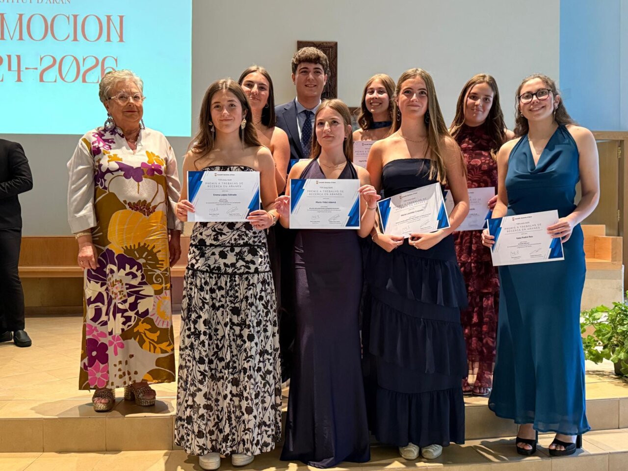 Els vuit estudiants premiats