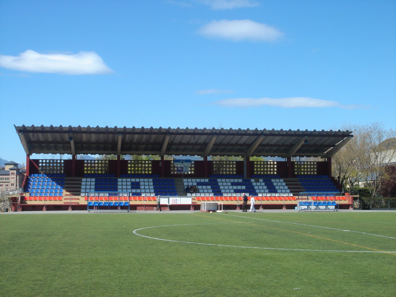 L’estadi de la Seu d’Urgell està dedicat a l’entrenador Emili Vicente