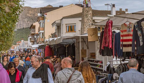 La fira se celebrarà diumenge 1 de novembre amb artesania, comerç, música, bitlles catalanes i propostes infantils. / Camina Pirineus.