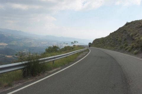 La carretera C-1311 està tallada per obres de millora del ferm. / Best Biking Roads.
