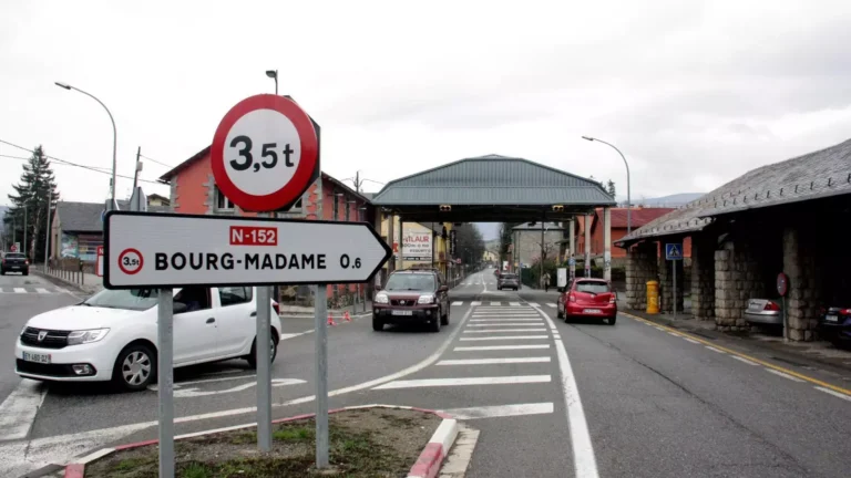 Control fronterer de Bourg-Madame